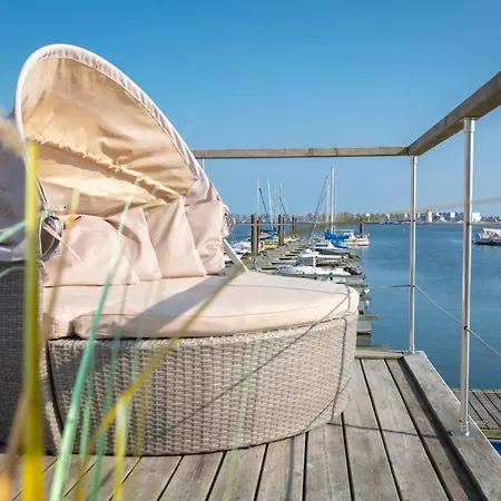 Hotel Hausboot Bosse Fehmarn Zewnętrze zdjęcie