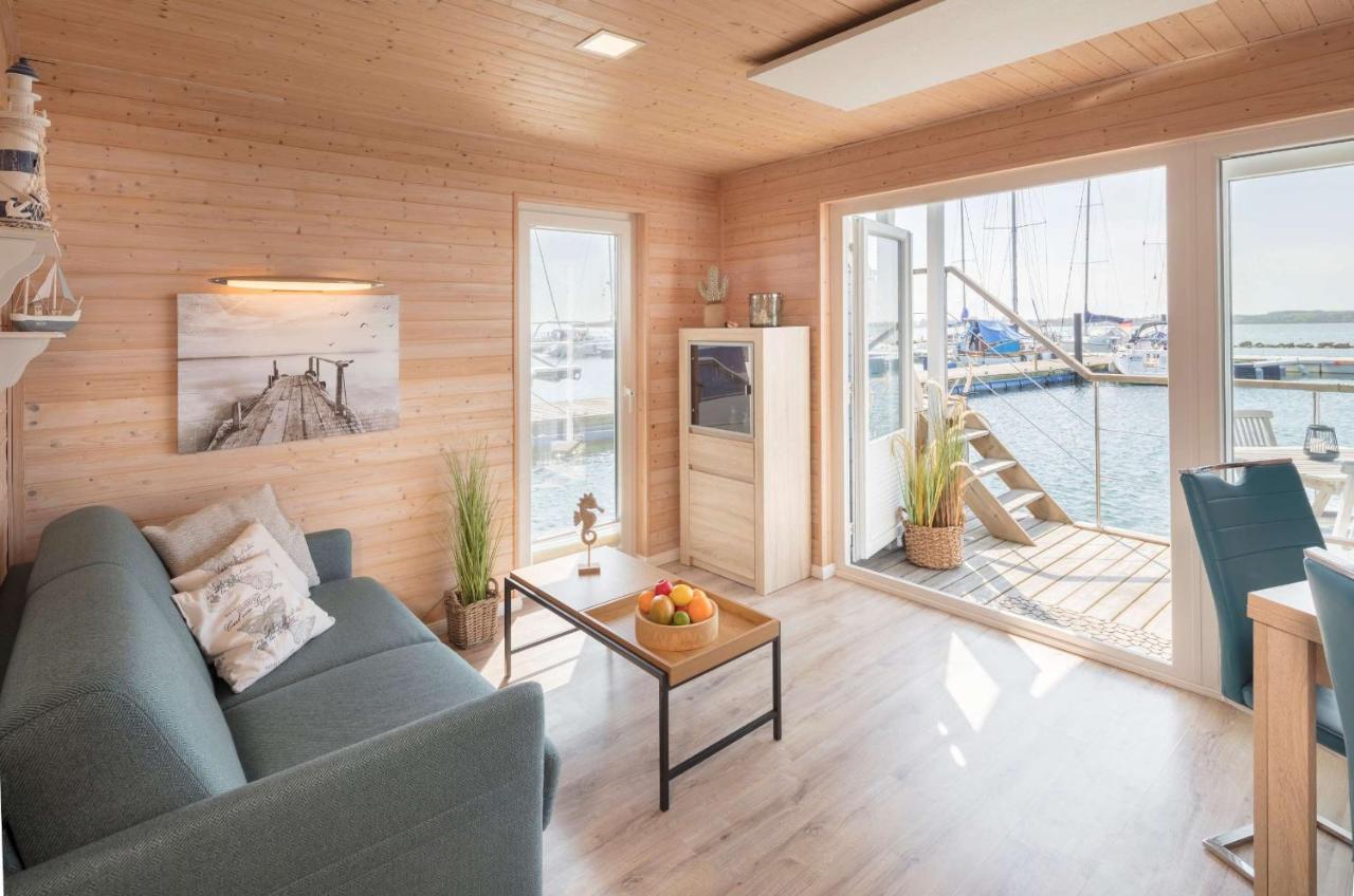 Bateau-hôtel Hausboot Bosse Fehmarn